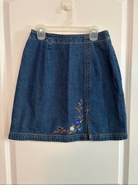 Denim Vintage Mini Skirt with Floral Embroidery